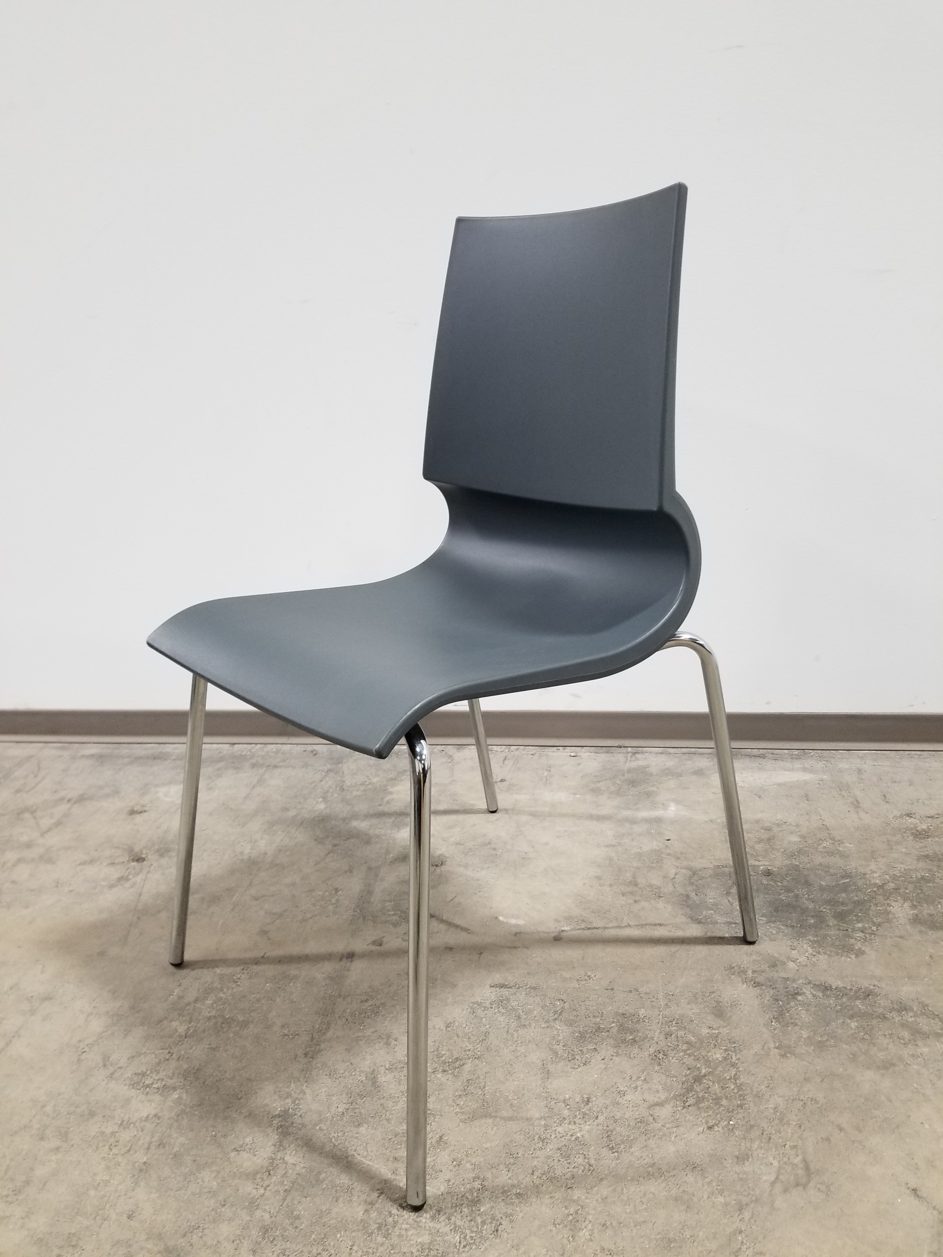 m6米乐在线（集团）科技有限公司 - 坐具|休闲椅|办公家具|设计师家具|Ricciolina 洽谈椅/办公椅