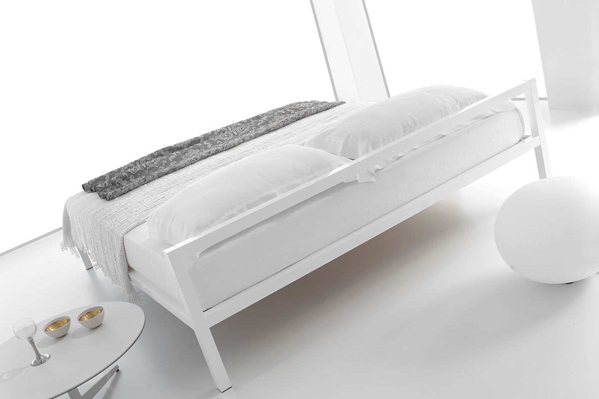 m6米乐在线（集团）科技有限公司 - 卧室|床|办公家具|设计师家具|ALUMINIUM BED 床