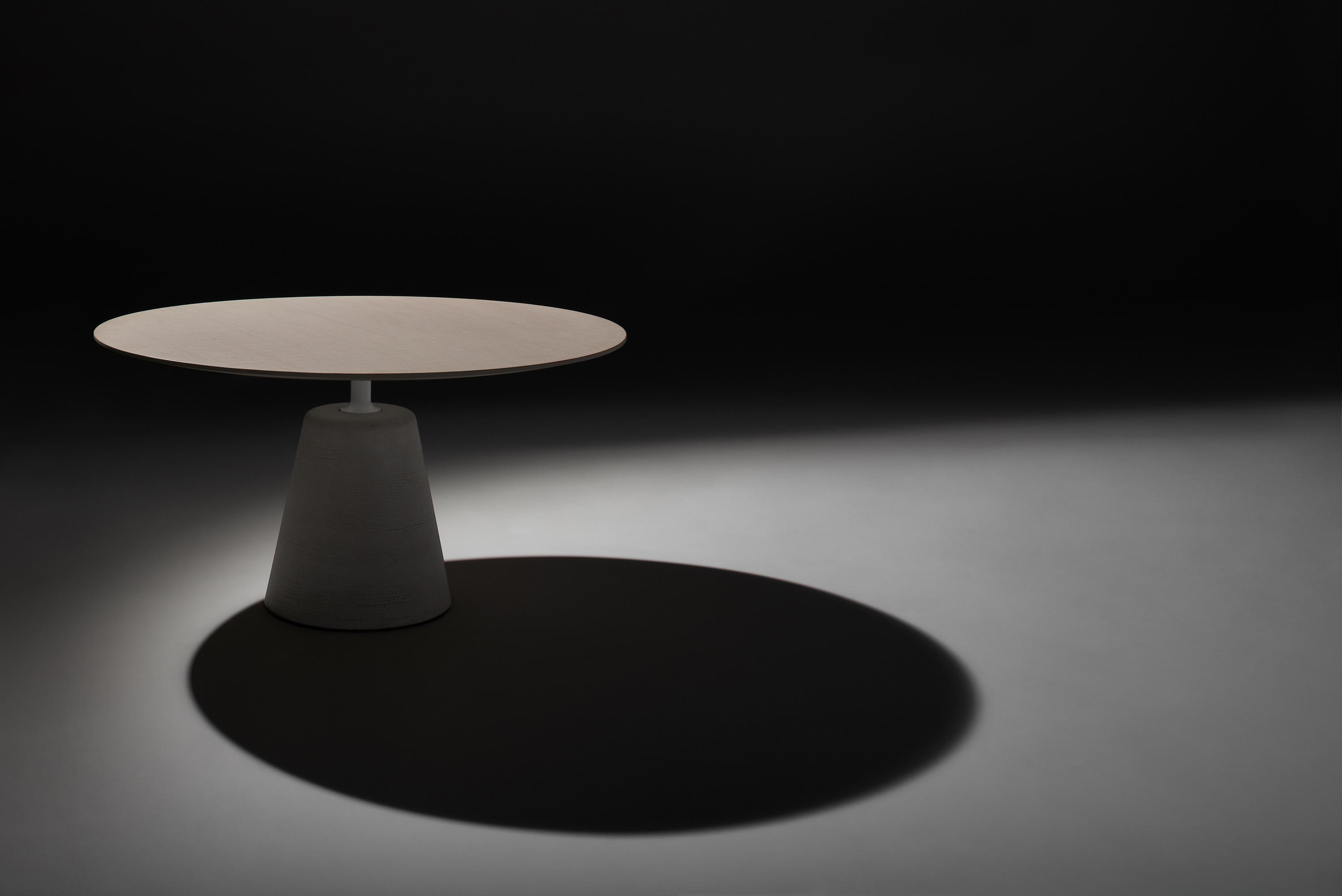 m6米乐在线（集团）科技有限公司 - 桌几|餐桌|办公家具|设计师家具|ROCK TABLE 餐桌/咖啡桌